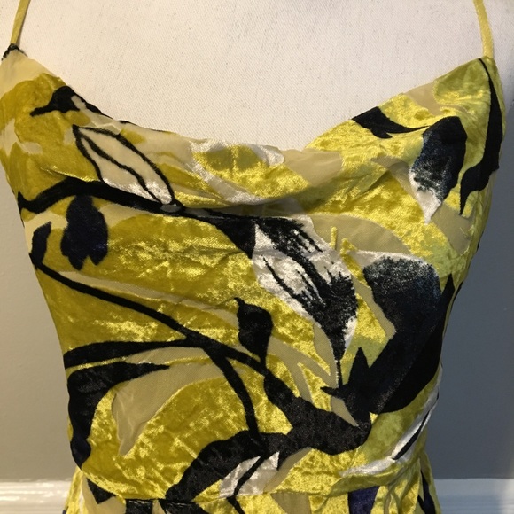 UO x OBEY Savoy Burnout Velvet Mini Dress - Picture 3 of 8